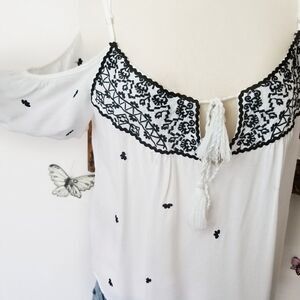 Boho white cold shoulder embroidered summer top